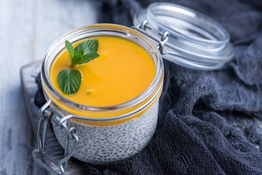 Десерт манго чиа