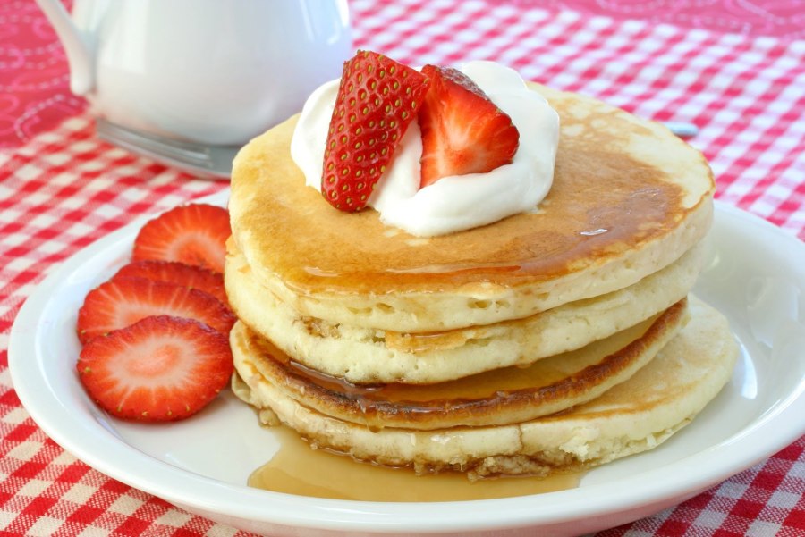 Банановые протеиновые панкейки