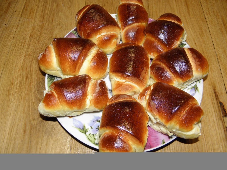 Домашние сдобные булочки из дрожжевого теста