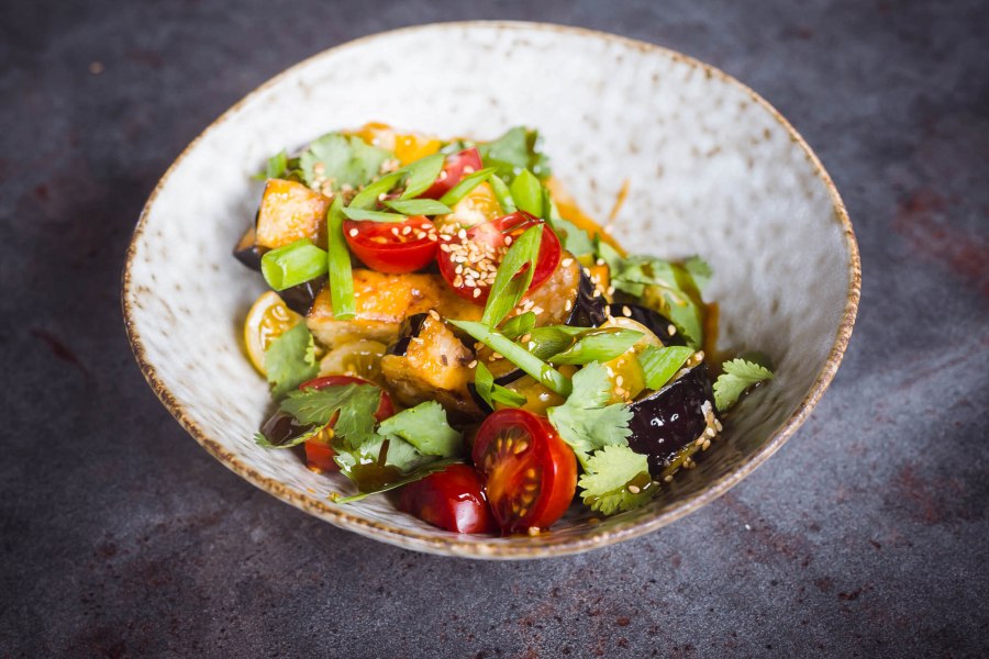 Салат из баклажанов на гриле