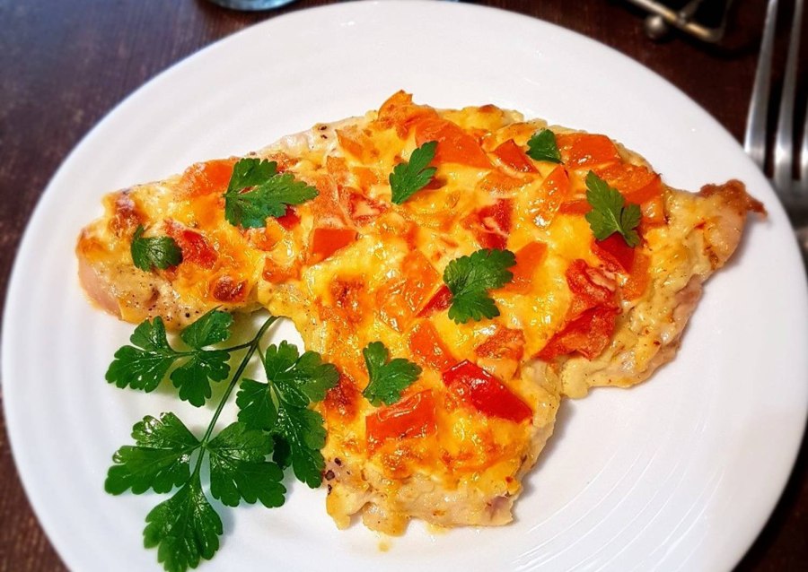 Горбуша запеченная под сыром