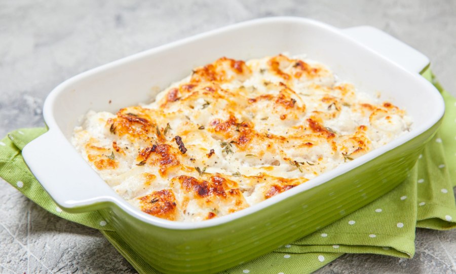 Горбуша запеченная в духовке с сыром и помидорами