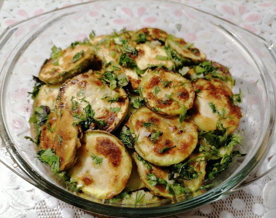 Кабачки с чесноком