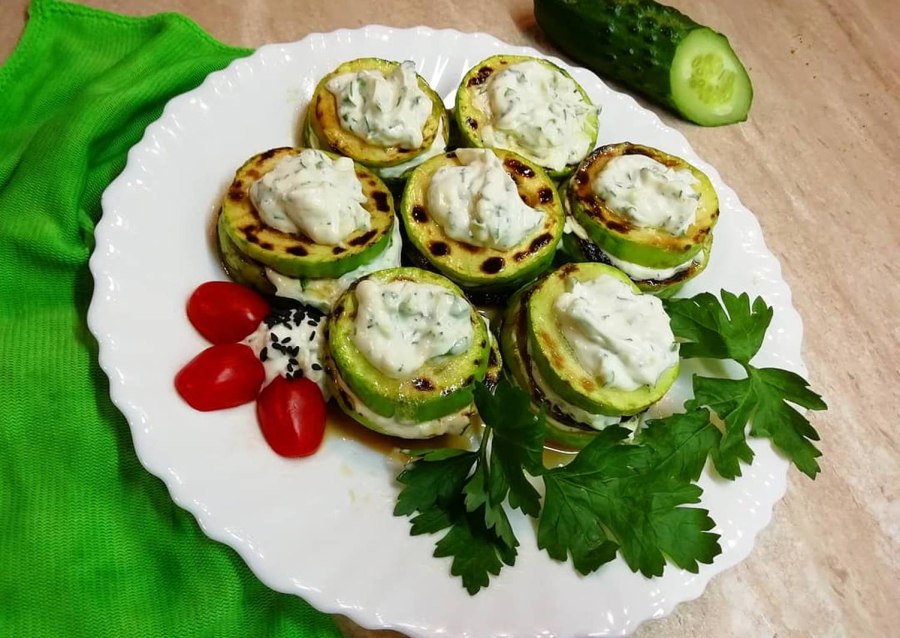 Цукини с шампиньонами