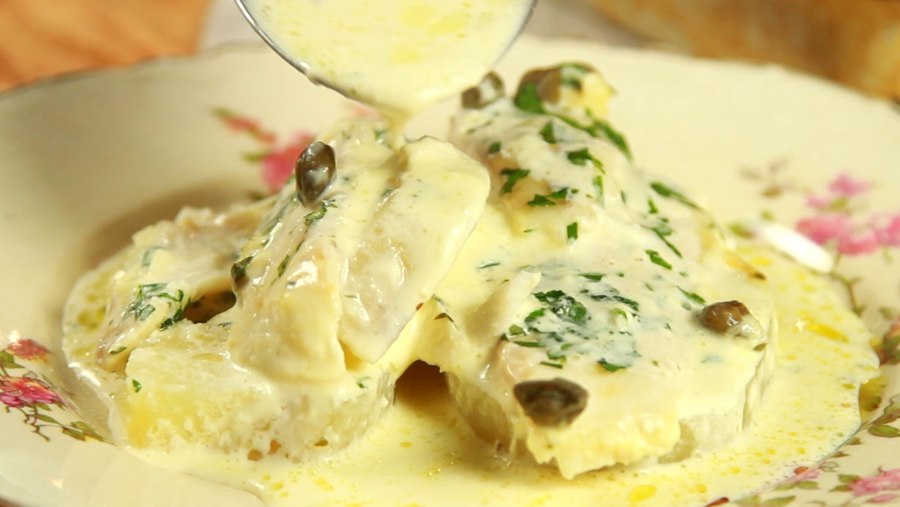 Рыба запеченная под молочным соусом