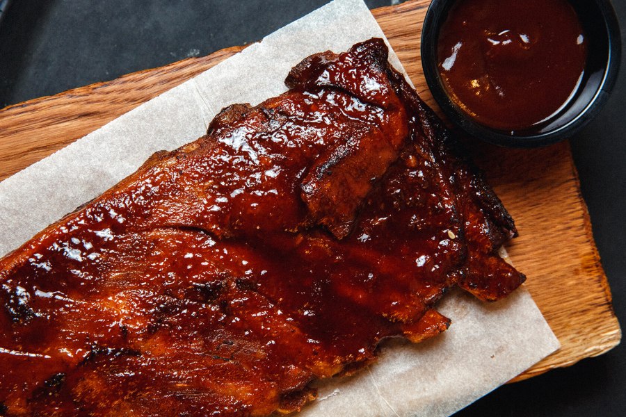 Свиные рёбрышки в духовке в фольге рецепты