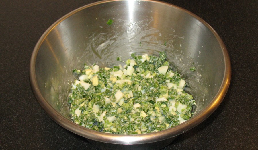 Пироги с луком и яйцом