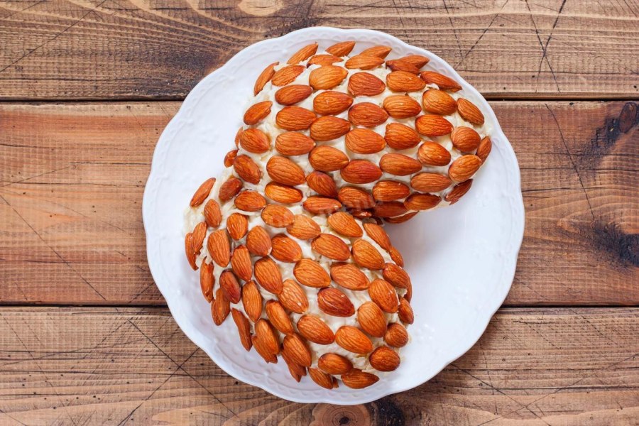 Форма для выпечки шишки