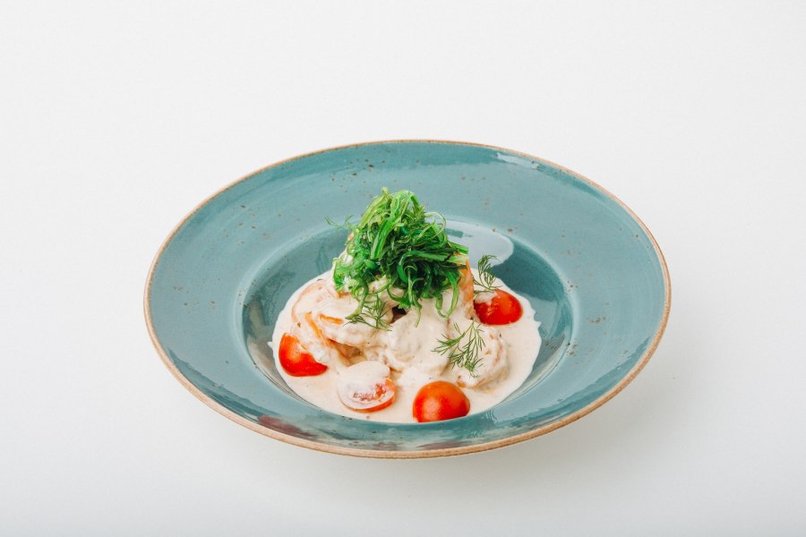 Блюда с тигровыми креветками