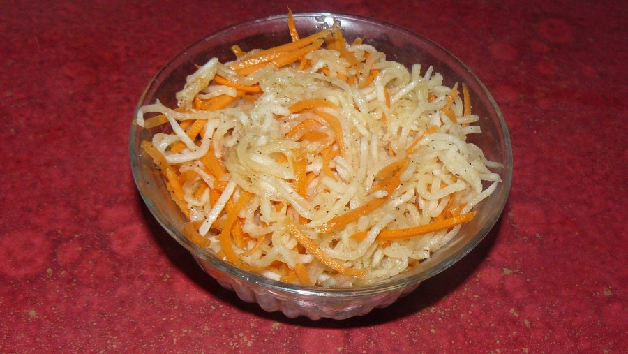 Салат из редьки с мясом