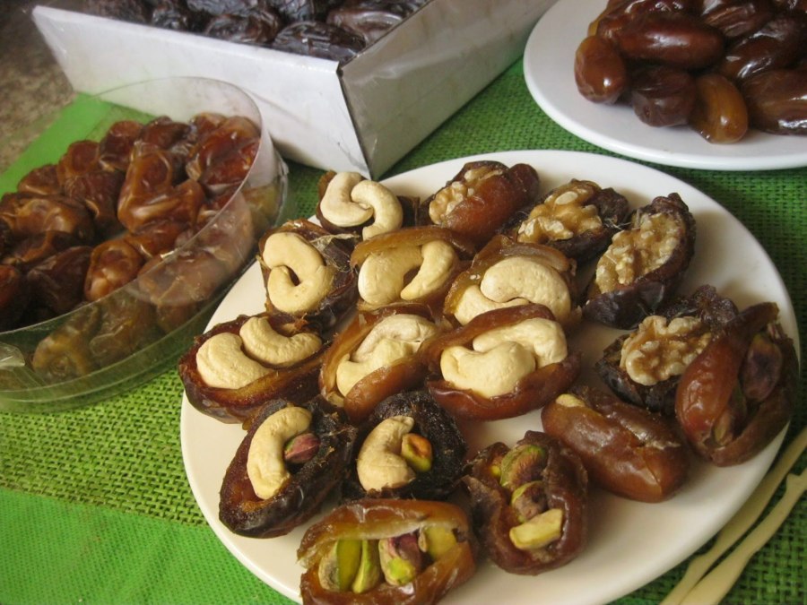 Финики фаршированные орехами