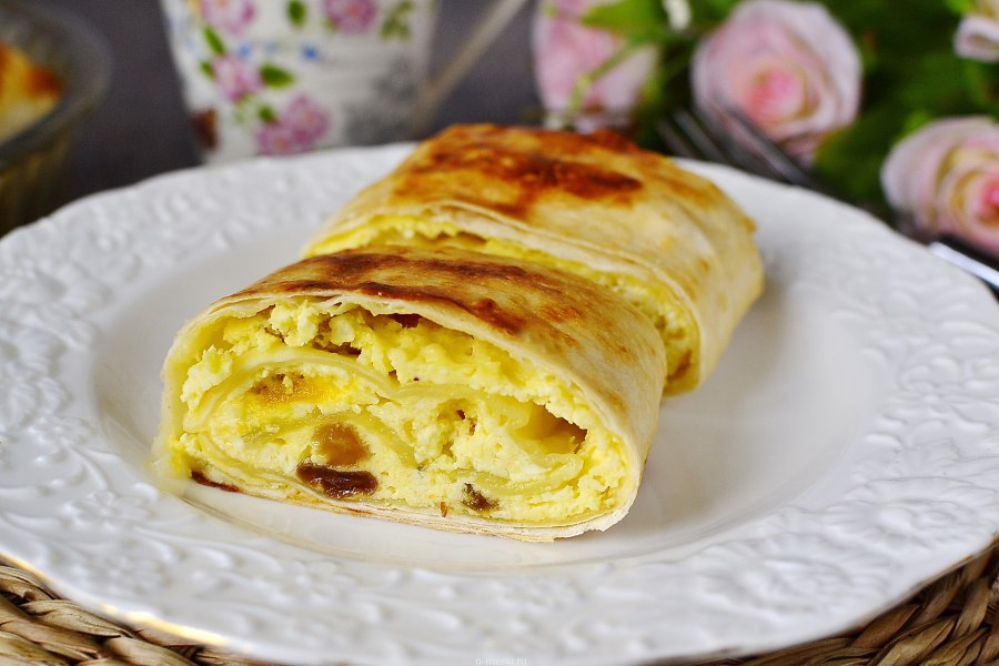 Рулет из лаваша с творогом