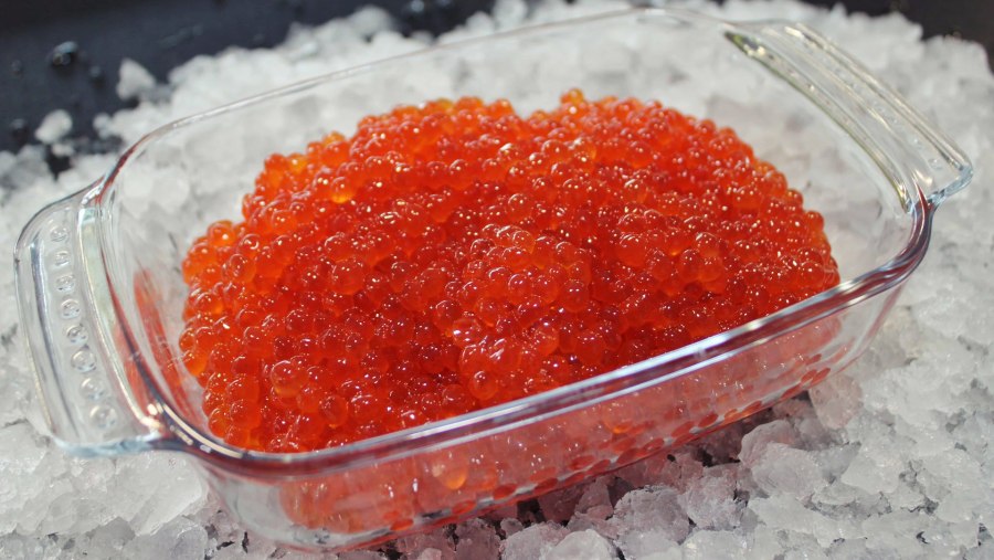 Красная и черная икра