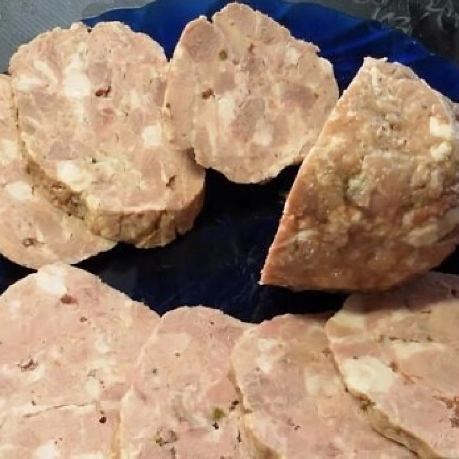 Куриные колбаски в кишке