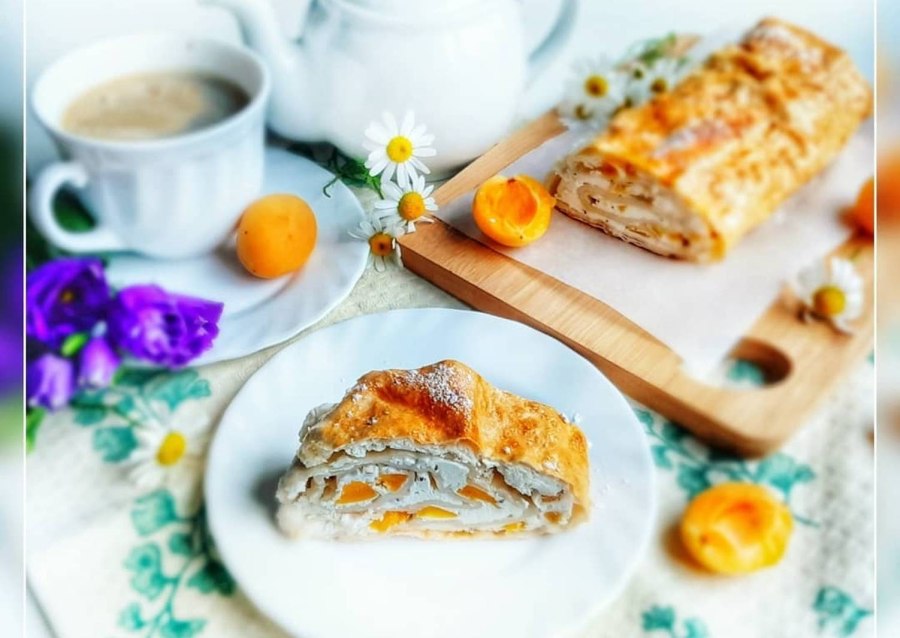 Рулет с абрикосами