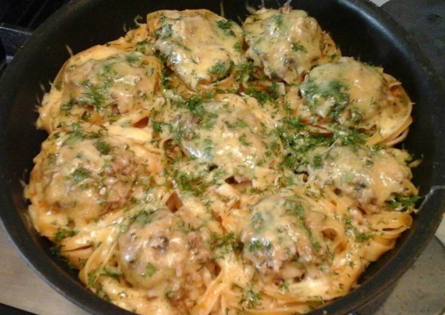 Паста гнезда