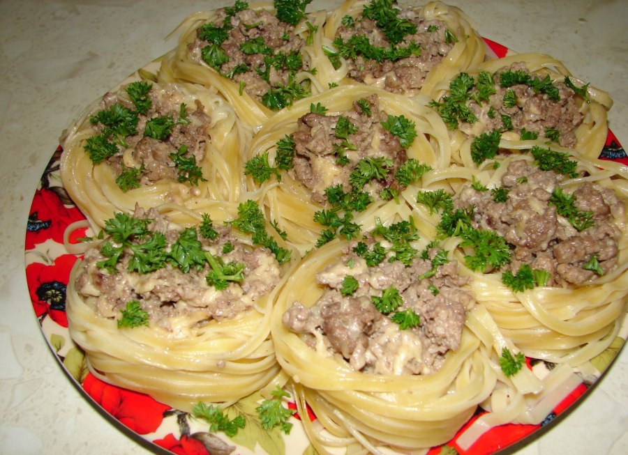 Гнезда Макфа с фаршем