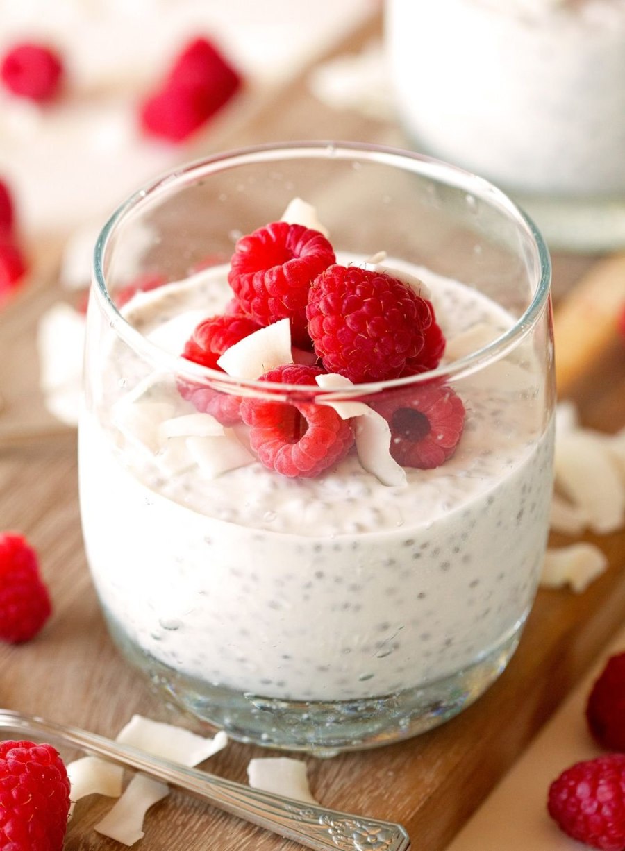 Кокосовое молоко и семена чиа