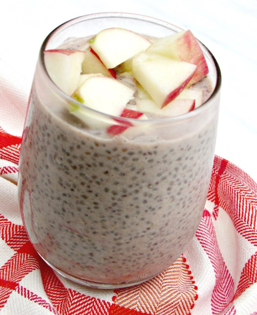 Семена чиа в йогурте