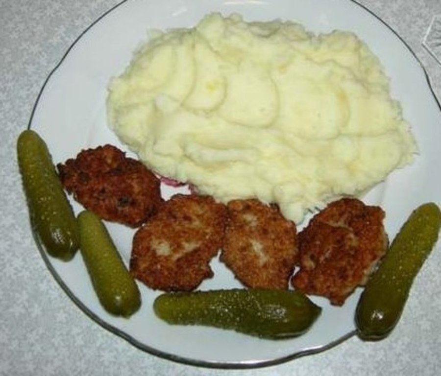 Пюре с соленьями