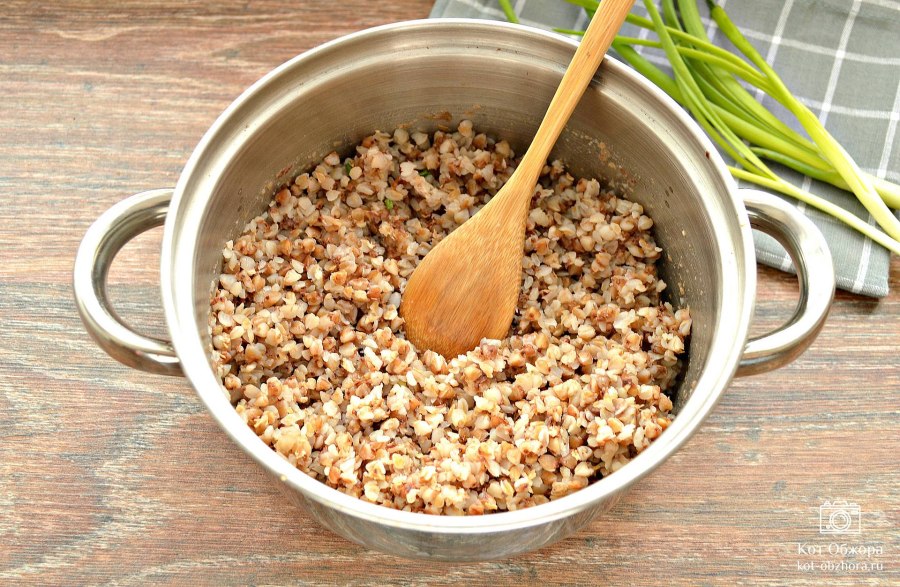 Гречневая каша с овощами