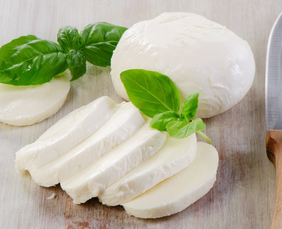 Сыр моцарелла Чильеджина