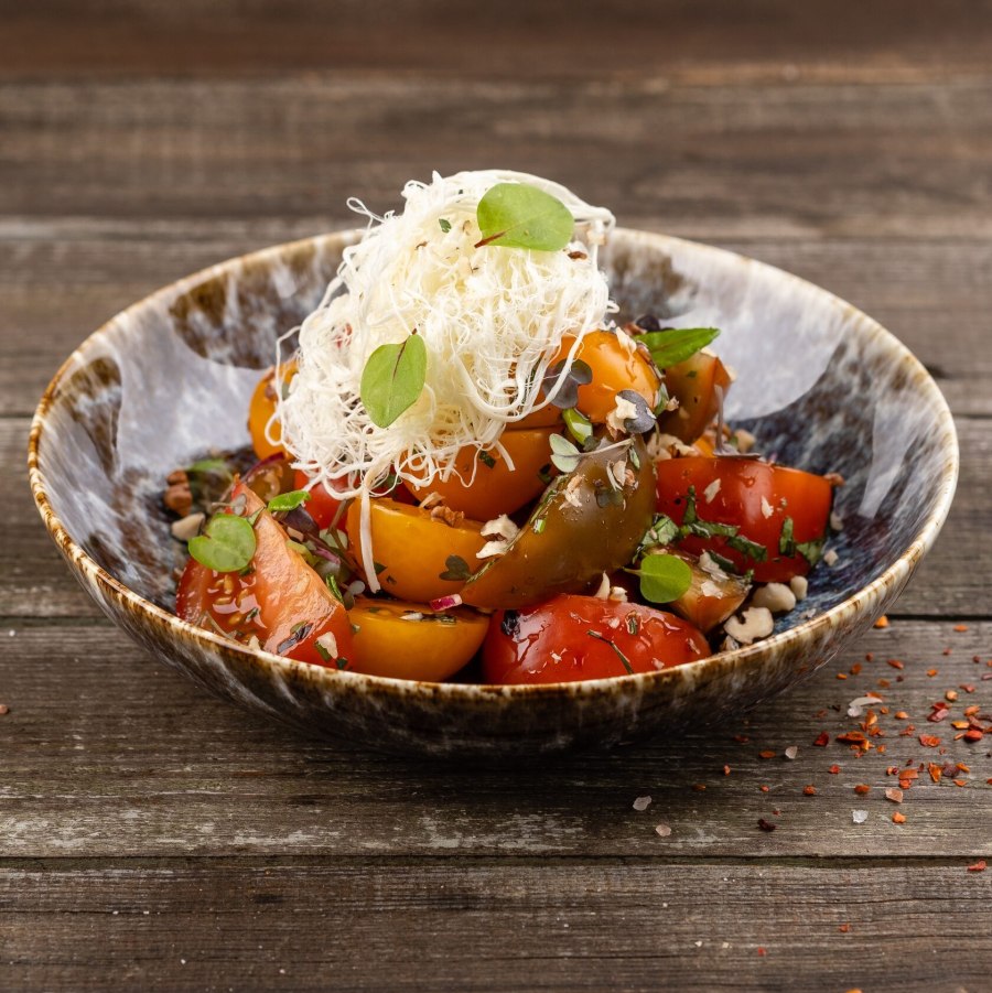 Томат грецкий орех