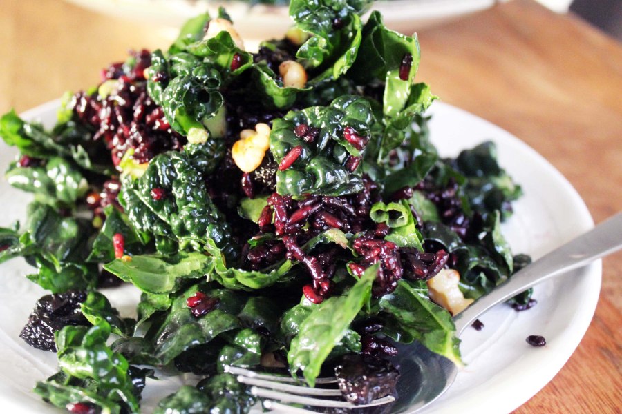 Гриль салат из овощей на мангале