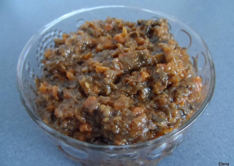 Баклажанная икра пальчики оближешь