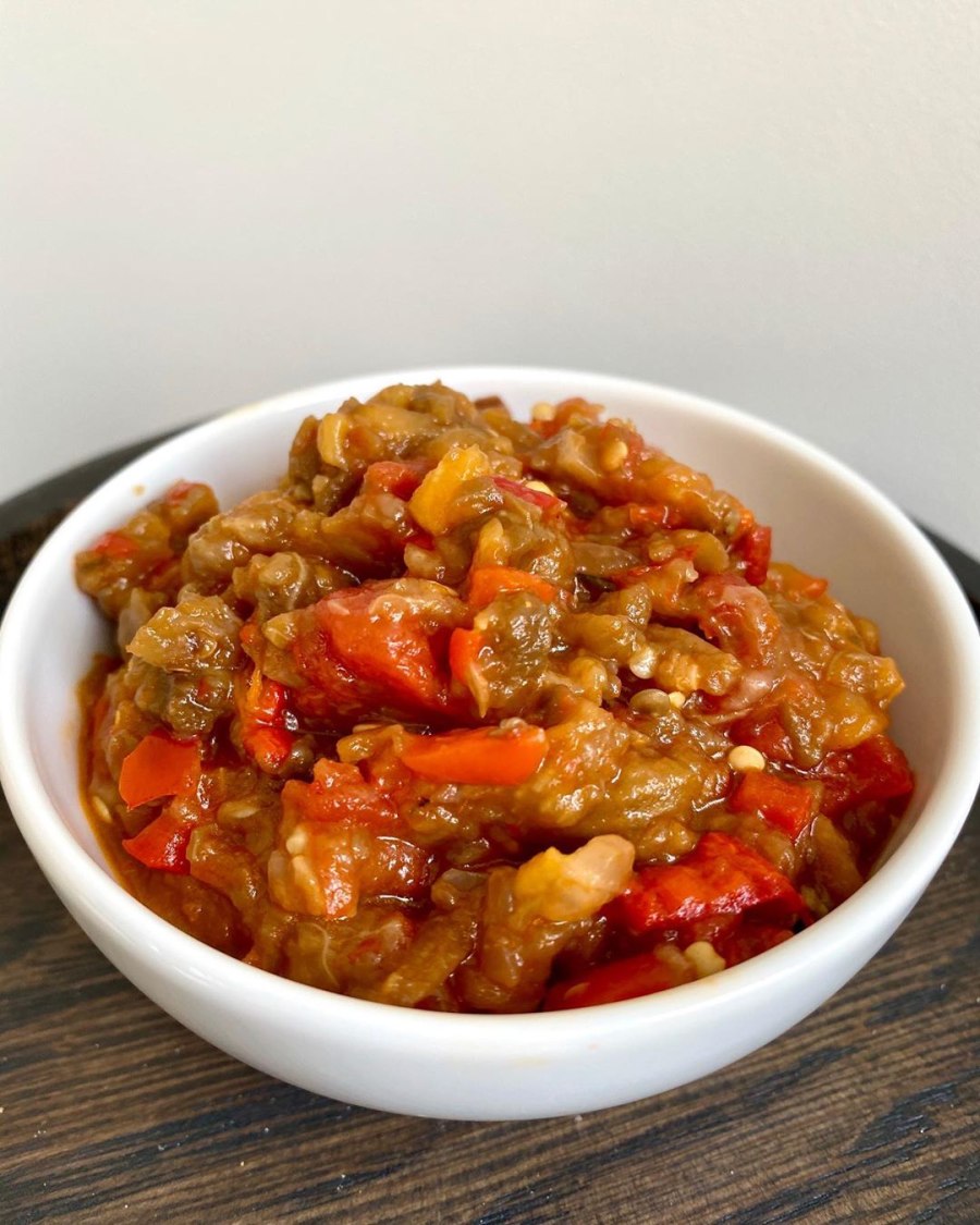 Баклажанная икра Джон Джоли