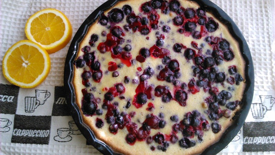 Швабский пирог с черной смородиной