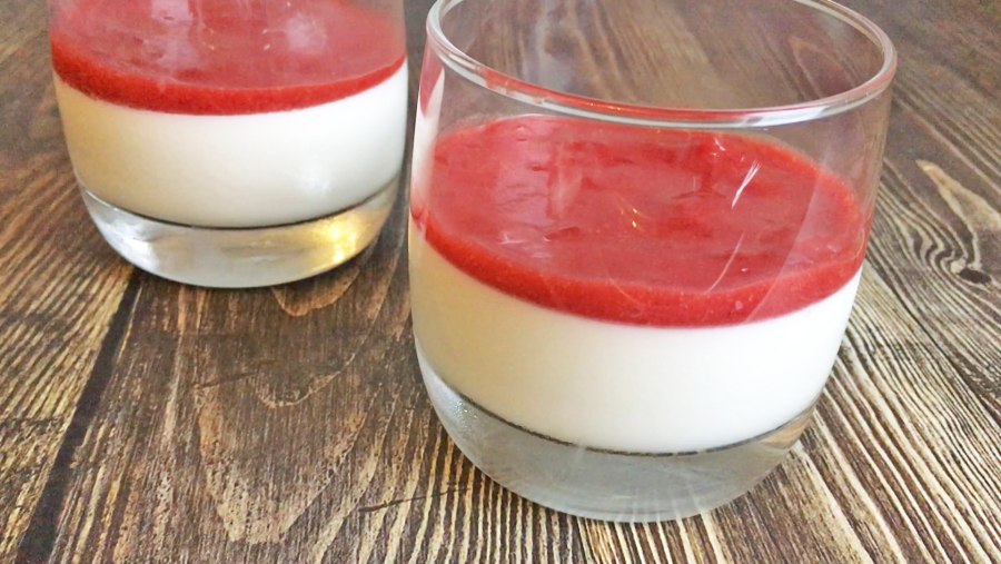 Десерт panna Cotta