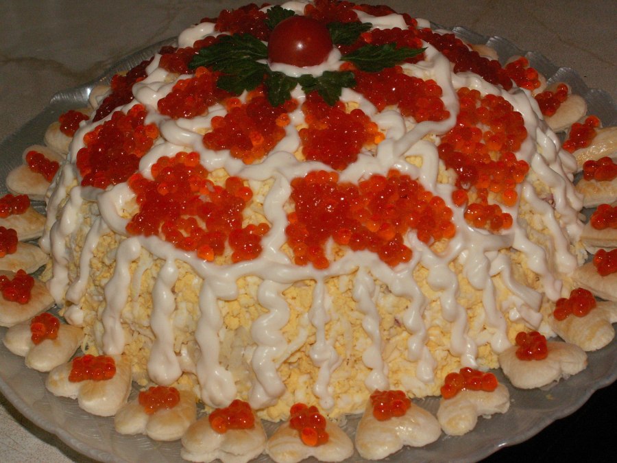 Салат Императорский с красной икрой