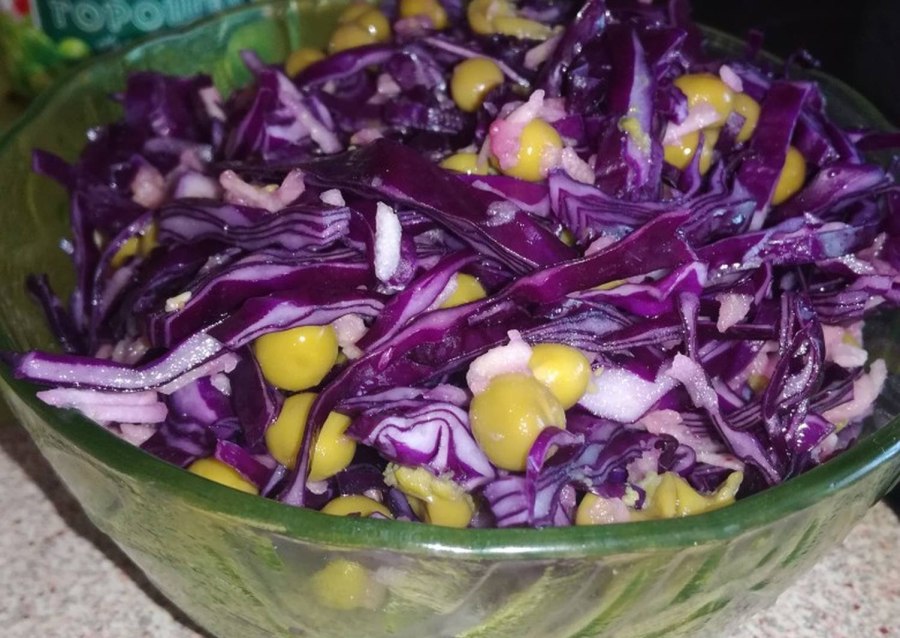 Салат из красной капусты с майонезом