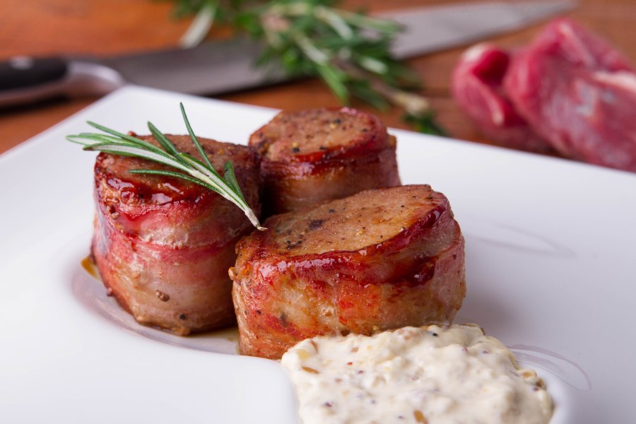 Филе Миньон говядина бекон