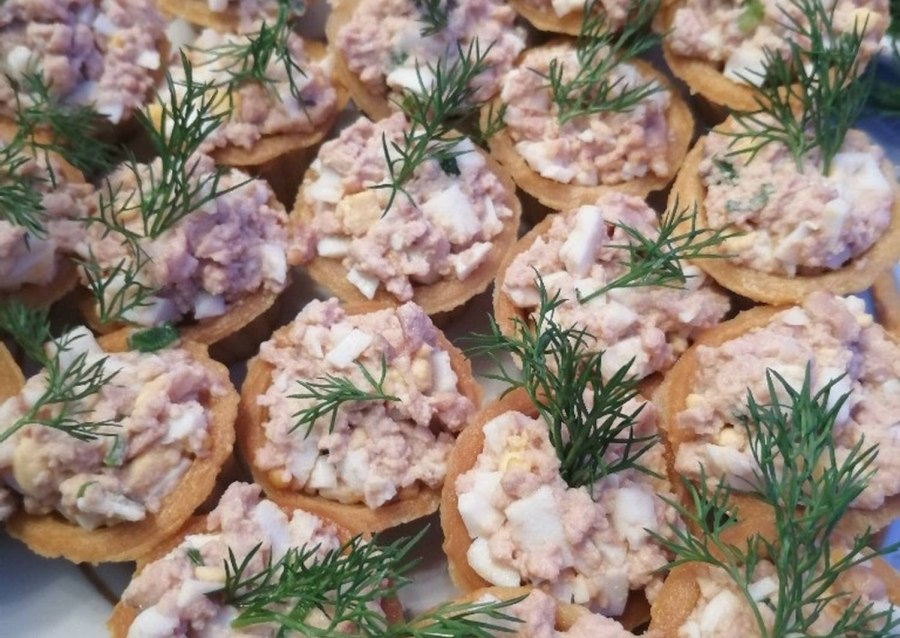 Салат Диана с печенью трески