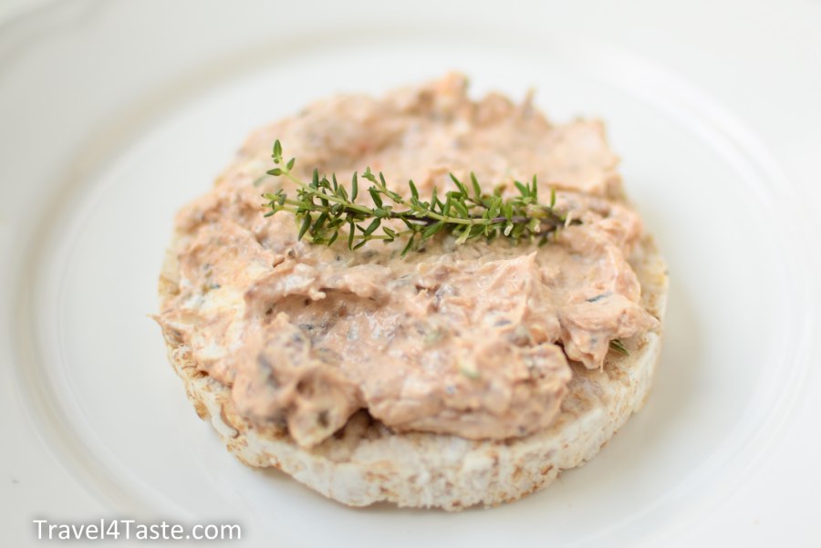 Салат с треской и овощами