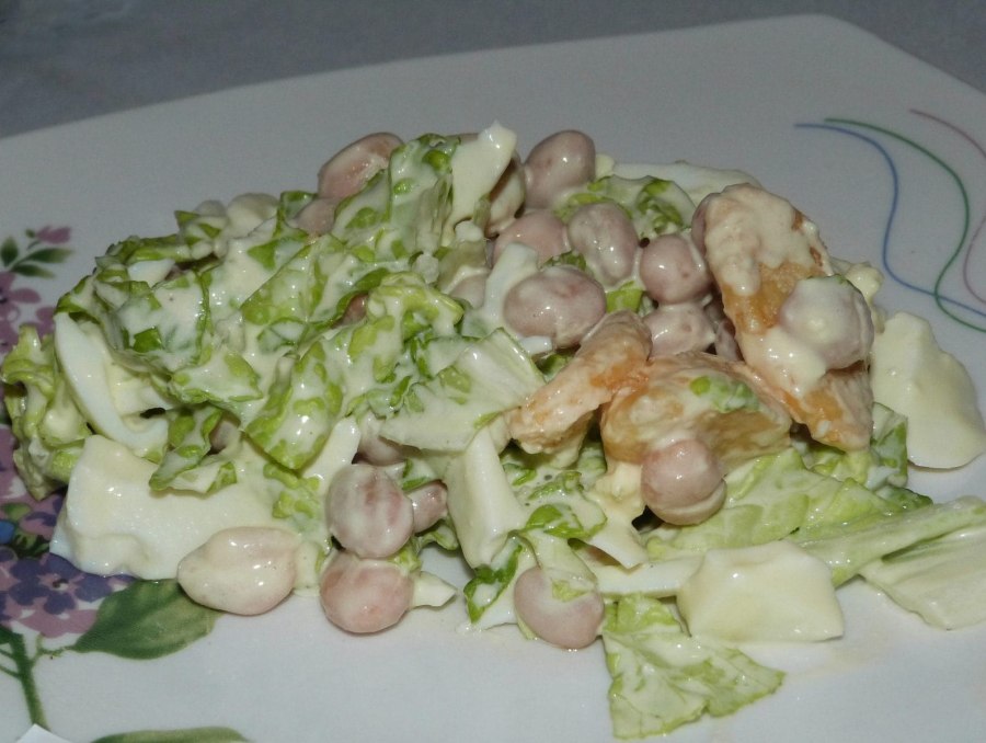 Салат из крабовых палочек и фасоли