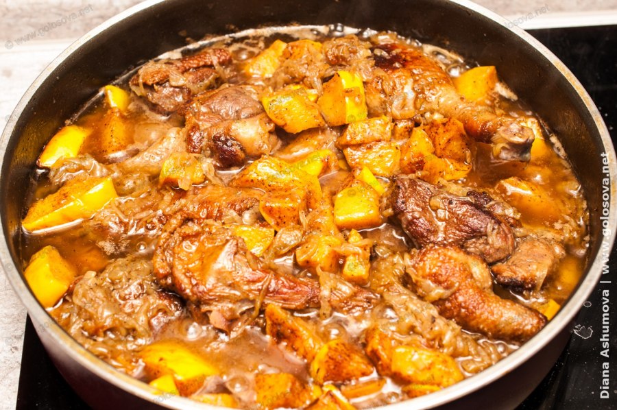 Жаркое с айвой