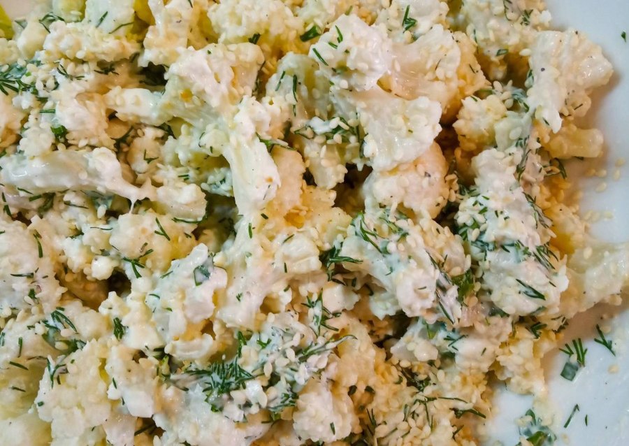 Салат с цветной капустой и майонезом