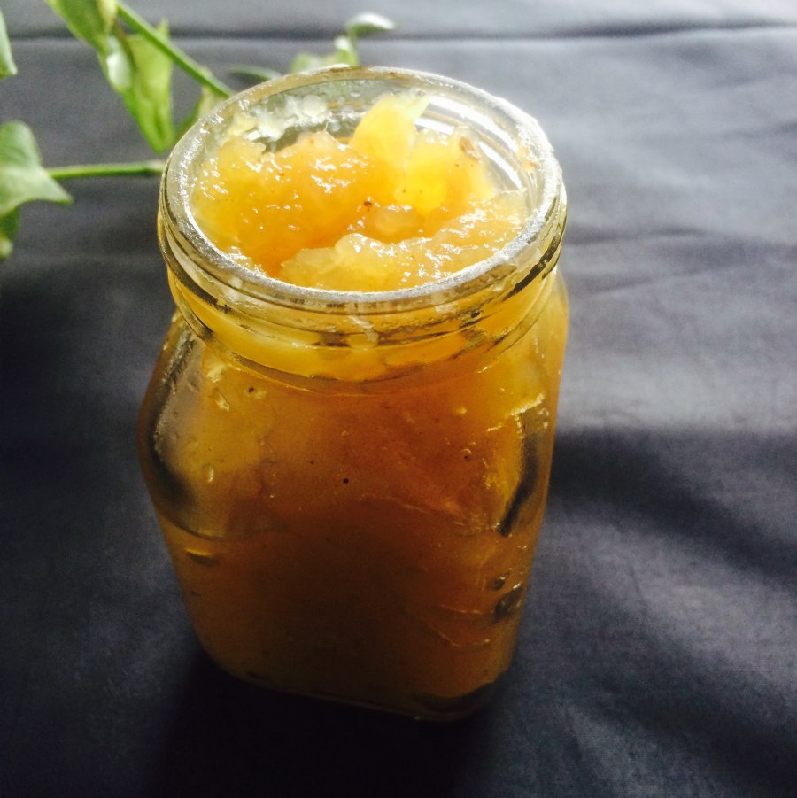 Листик мяты вода