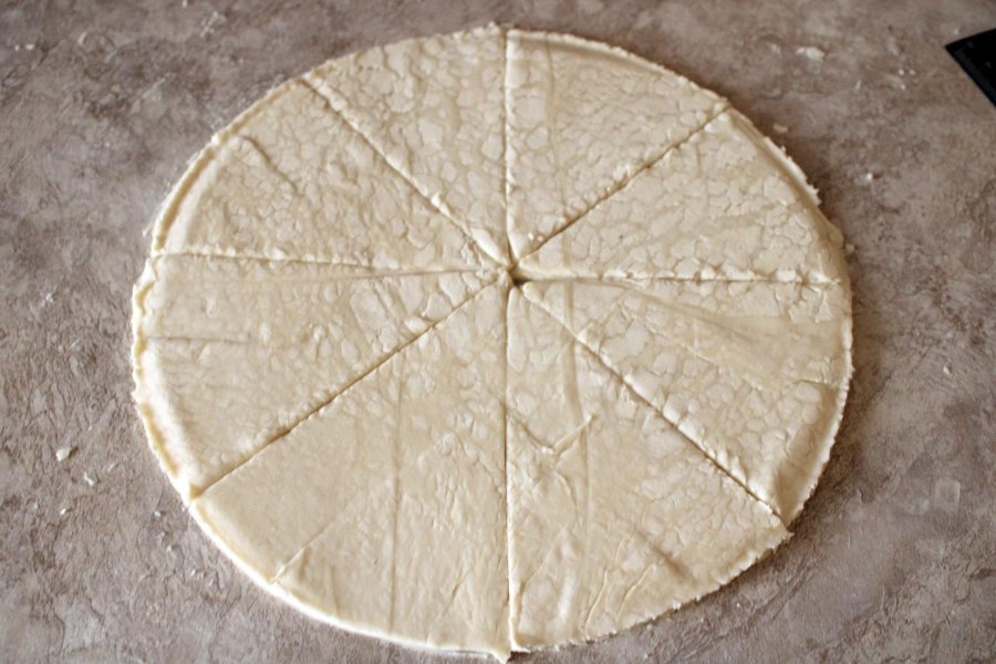 Готовое слоеное тесто круглое