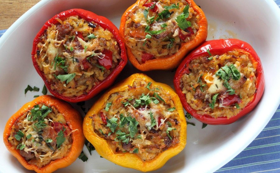 Перчики болгарские фаршированные