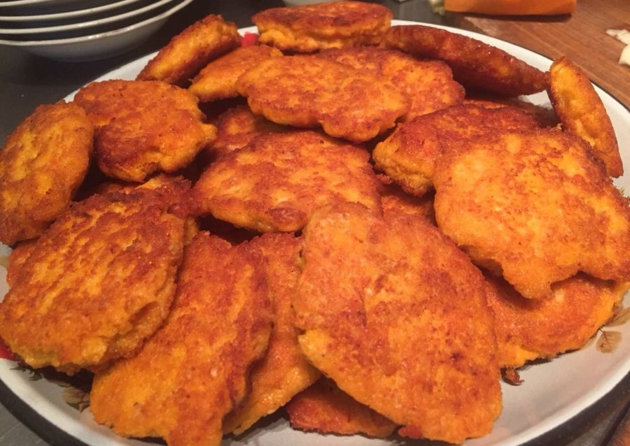 Рыбные оладьи из горбуши