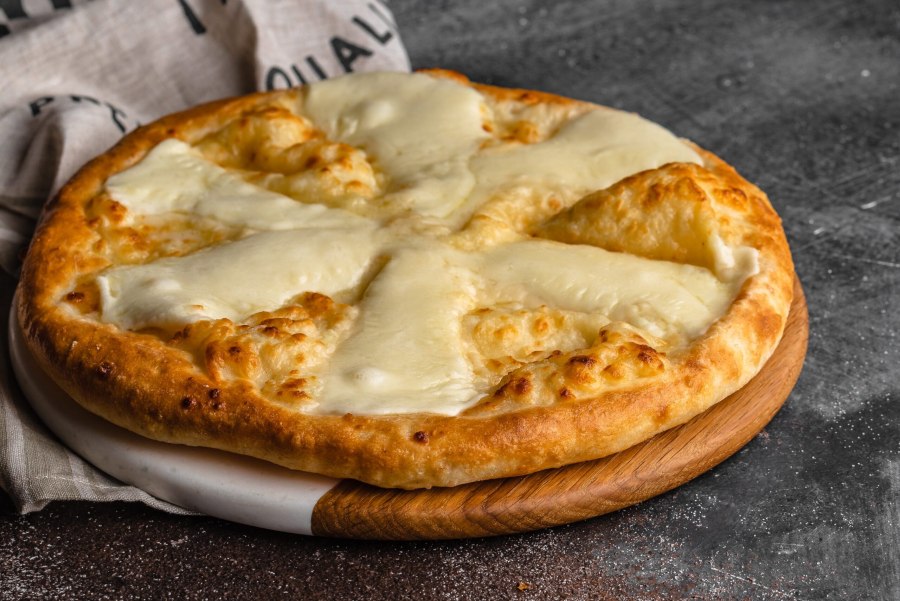 Хачапури с сыром сулугуни рецепт