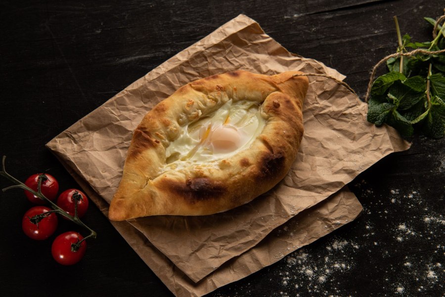 Грузинская лепешка с сыром