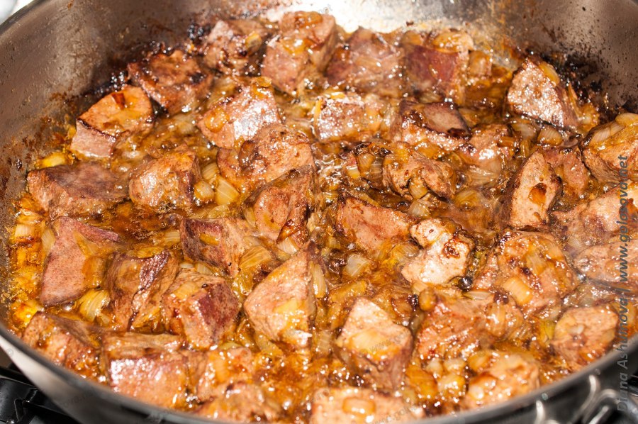 Пожарить печень говяжью