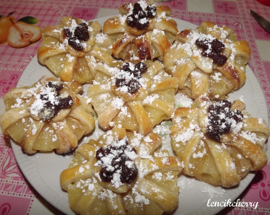 Печенье ананасы в слоеном тесте