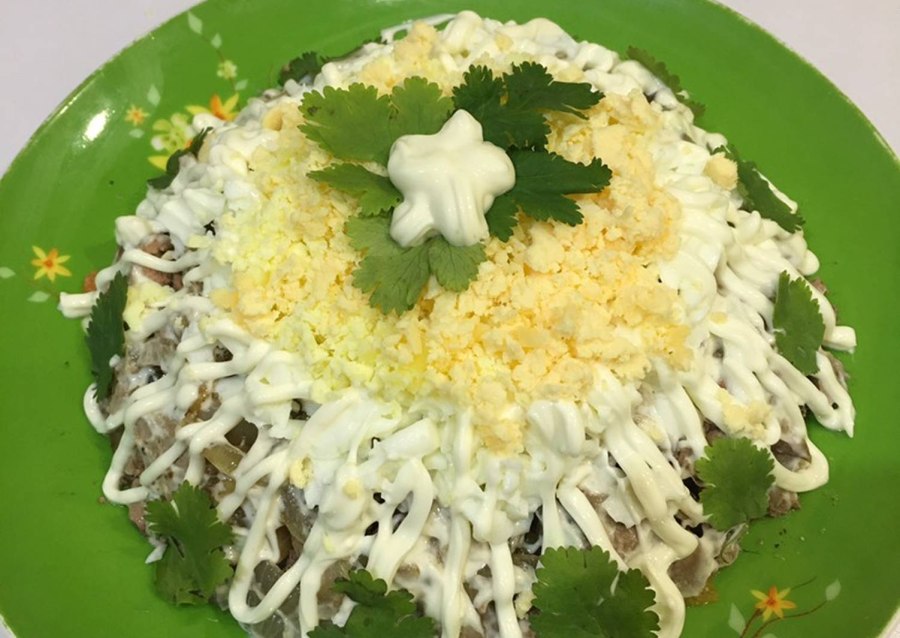 Боярыня салат с грибами