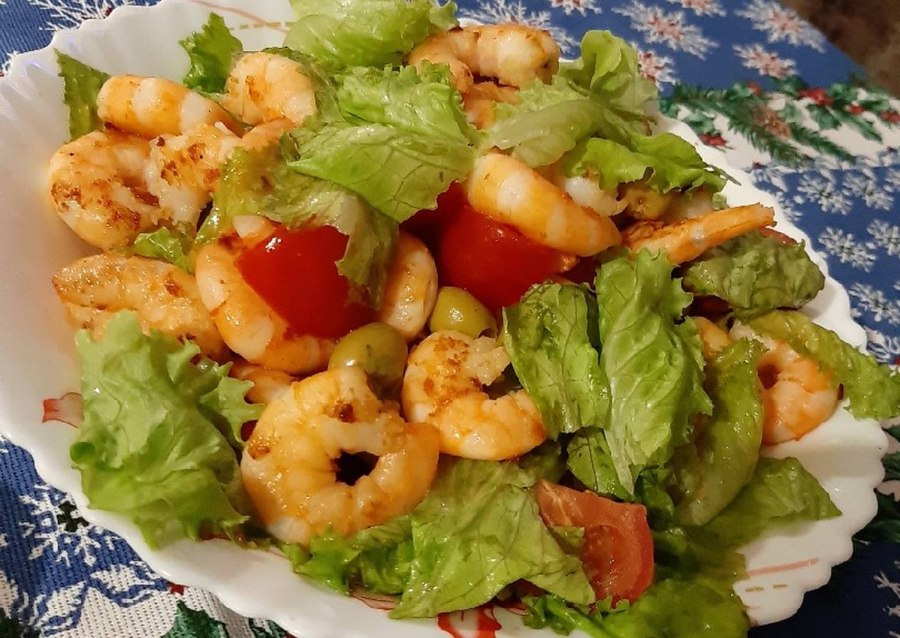 Салат из пекинской капусты с овощами